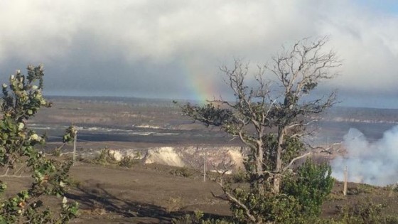 キラウエア火山の火口